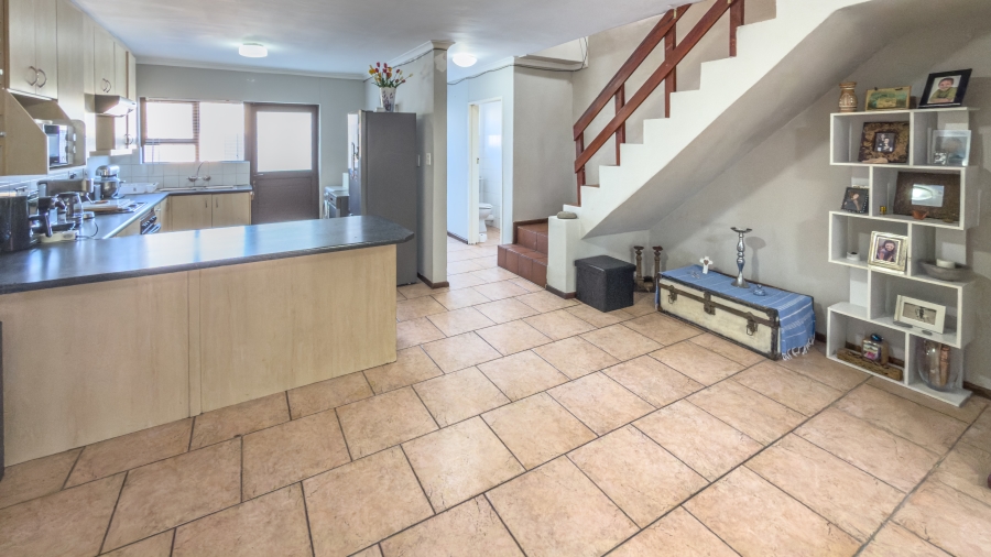 3 Bedroom Property for Sale in Table View Western Cape